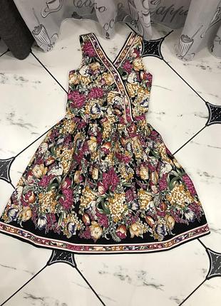 Платье в цветочный принт atmosphere