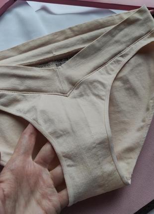Трусики для беременных женщин или кормящих с вырезом под живот трусы