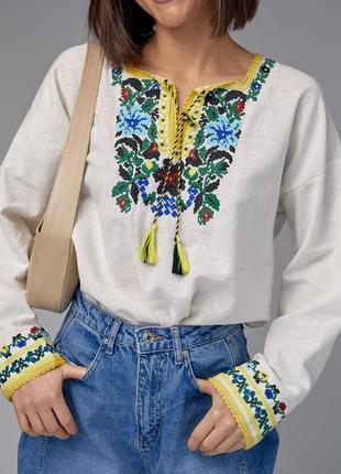 Женская классическая бежевая вышиванка в цветы, вышитая рубашка с цветами лен