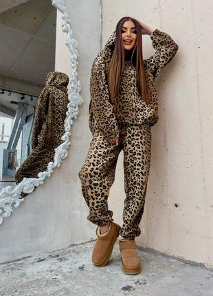 Жіночій теплий флісовий костюм леопард, худі з капюшоном і штани з фіксаторами
