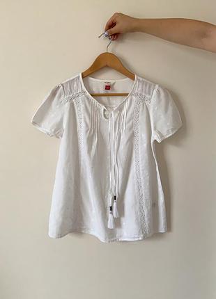 Блуза с вышивкой