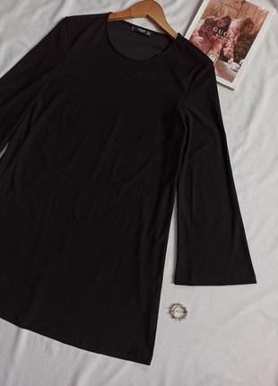 Чёрное платье свободного кроя с рукавами клёш2 фото