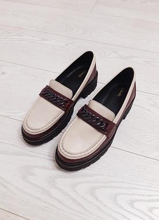 Clarks лофери жіночі , шкіра