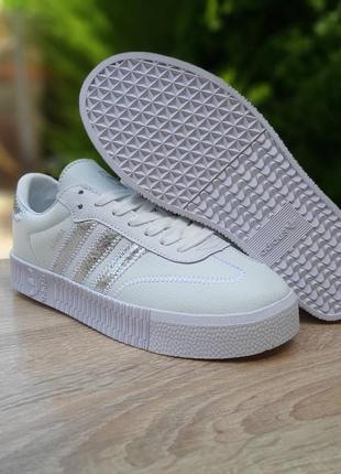 Женские кроссовки adidas samba белые с серебром скидка sale &lt;unk&gt; smb4 фото