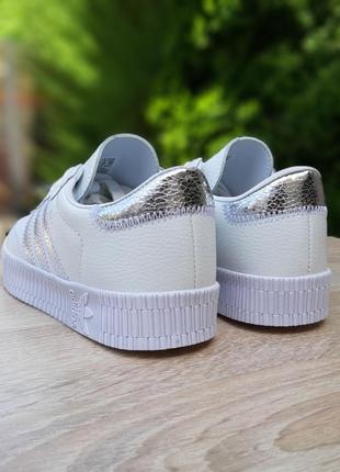 Женские кроссовки adidas samba белые с серебром скидка sale &lt;unk&gt; smb8 фото