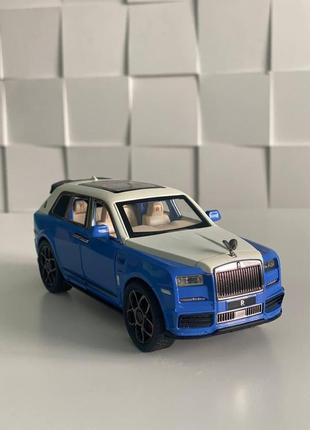 Машинка металлическая rolls royce cullinan 1:22