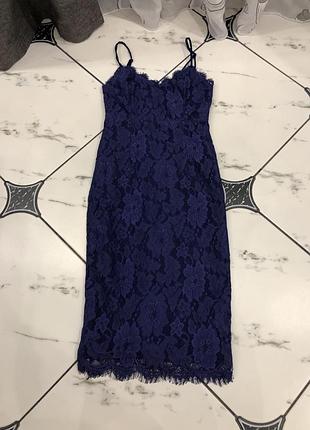 Нарядное платье missguided