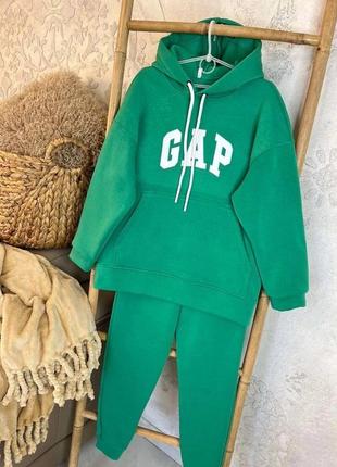 Дитячий спортивний костюм для дівчинки