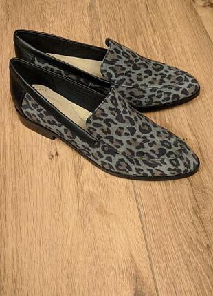 Туфлі. нові.