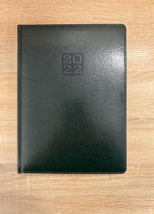 Блокнот ежедневник а4 зеленый датированный на 20223 фото