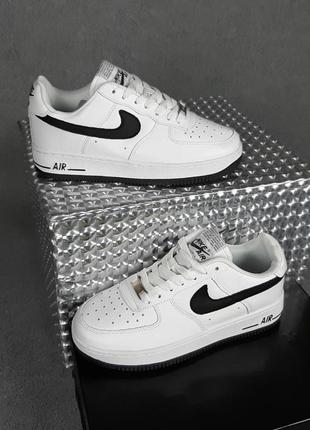 Жіночі кросівки nike air force 1 білі з чорним знижка sale | smb