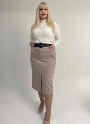 Вельветовая женская юбка пудра длины ниже колен с разрезом, больших размеров 48-50 и 52-54