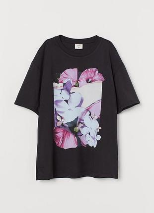 Стильная черная футболка оверсайз из лимитированной коллекции h&m