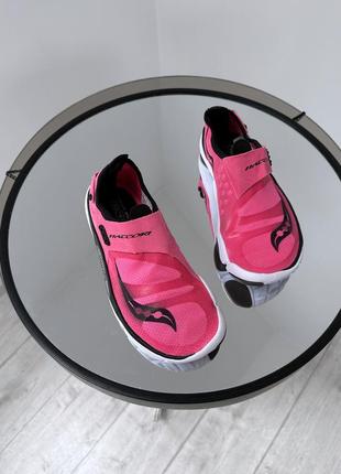 Ультралегкі бігові кросівки saucony3 фото