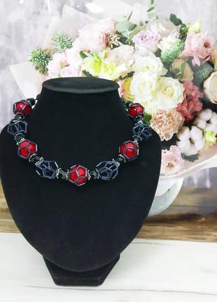 Бусы из бусин и бисера 4