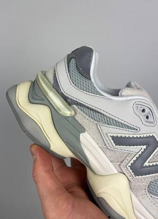 Женские кроссовки new balance 9060 замшевые серые с бежевым нью беланс 9060 весенние осенние (b)10 фото