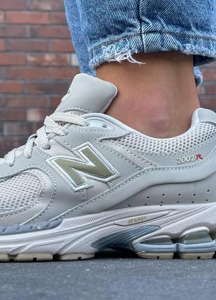 Женские кроссовки new balance 2002r кожаные серые нью беланс весенние осенние (b)4 фото