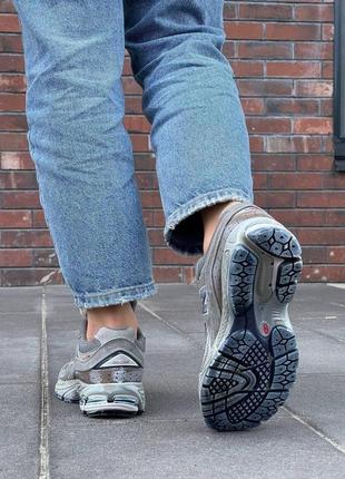 Жіночі кросівки new balance 2002r замшеві сірі нью беланс весняні осінні (b)5 фото