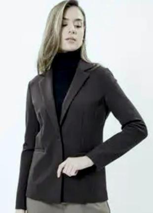 Женский классический  чёрный  пиджак  р-р м4 фото