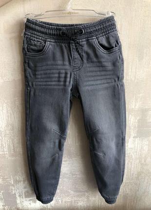 Джинсы crimson co 4-5 лет