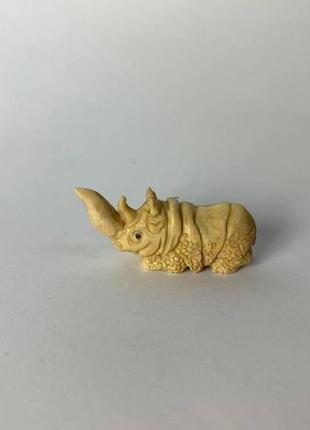 Авторська фігурка статуетка "носоріг" з бивня мамонта