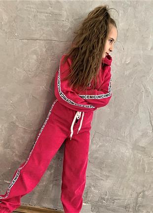 Стильный костюм на девочку