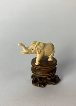 Авторська фігурка статуетка "слон" з бивня мамонта1 фото