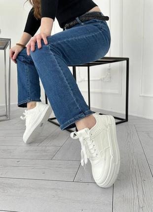 Легкие и удобные белые кроссовки4 фото