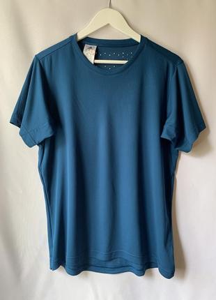 Подовжена футболка adidas