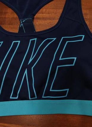 Спортивный топ nike dri fit со съемными поролоновыми вкладышами (размер м)9 фото