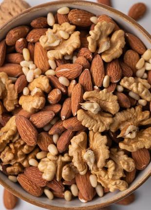 Смачний набір nuts’ gregory set sweet cashew, nuts’ trio, pistachio & mint 750 г4 фото
