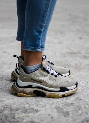 Balenciaga triple s beige  🆕 женские кроссовки 🆕 бежевый/черный5 фото