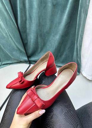 Класичні червоні шкіряні туфлі човники з бантиком4 фото