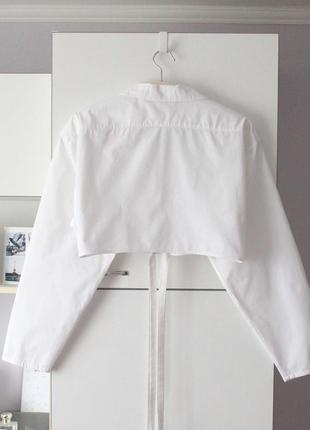 Біла бавовняна вкорочена сорочка від motel3 фото