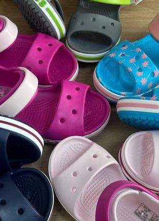 Дитячі сандалі crocs sandal kids crocband/bayaband лідер продажів