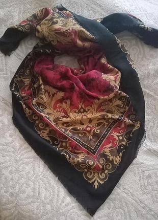 Великий платок італія