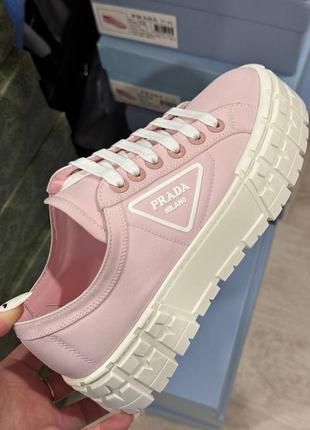 Кросівки в стилі prada рожеві на товстий підошві