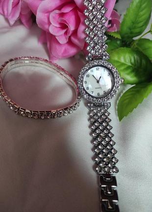 Очень красивый набор аксессуаров, часы + браслет с камнями циркония 💎😍5 фото