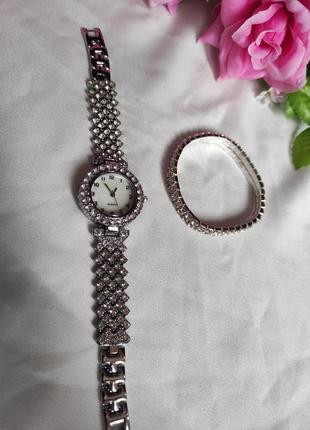 Очень красивый набор аксессуаров, часы + браслет с камнями циркония 💎😍3 фото
