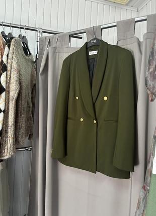 Пиджак насыщенного зеленого цвета итальянского производства4 фото