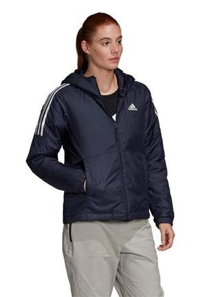 Куртка adidas essential insulated hooded jacket womens
gh4599
