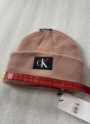 Новая зимняя шапка calvin klein ( ck monogram logo beanie hat ) с америки10 фото