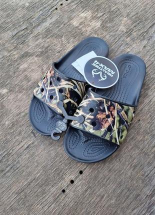 Шльопанці crocs classic realtree® slide available in max-4 camo
