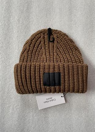 Новая зимняя шапка calvin klein ( ck ribbed knit beanie hat ) с америки3 фото