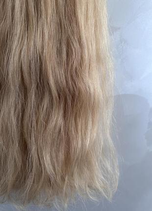 Натуральные светло русые волнистые волосы для наращивания4 фото