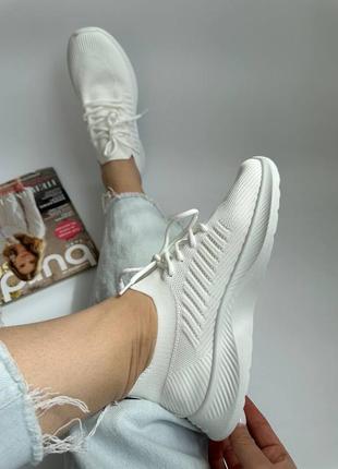 Кросівки в стилі adidas yeezy адидас изи кроссовки белые мягкие для спорта5 фото