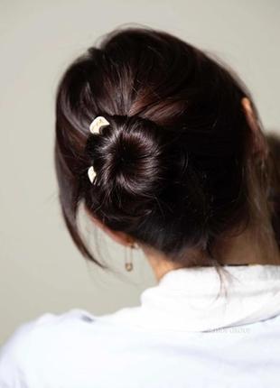 Елегантна шпилька для волосся meoli pin бежева 2 шт 7 см5 фото