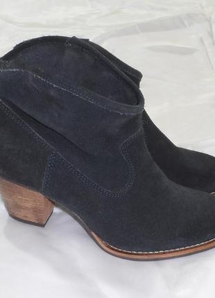 Черевики ботильйони демісезонні замшеві 38 р.