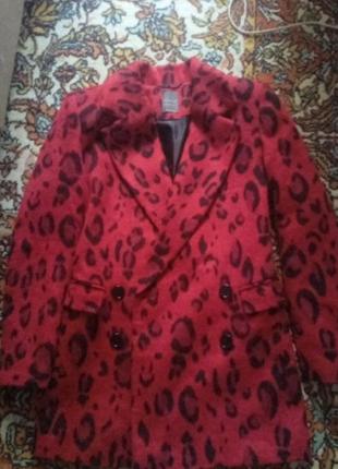 Крутое женское пальто пиджак удлиненный жакет леопард красное идеальное состояние4 фото