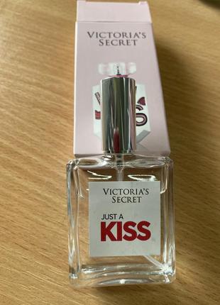 Victoria`s secret just a kiss 35 мл